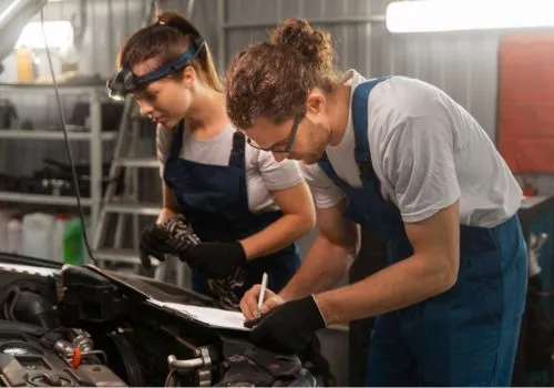 Curso gratuito de mecánica automotriz vía celular