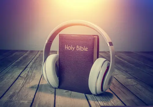 Aplicación de la Biblia en audio
